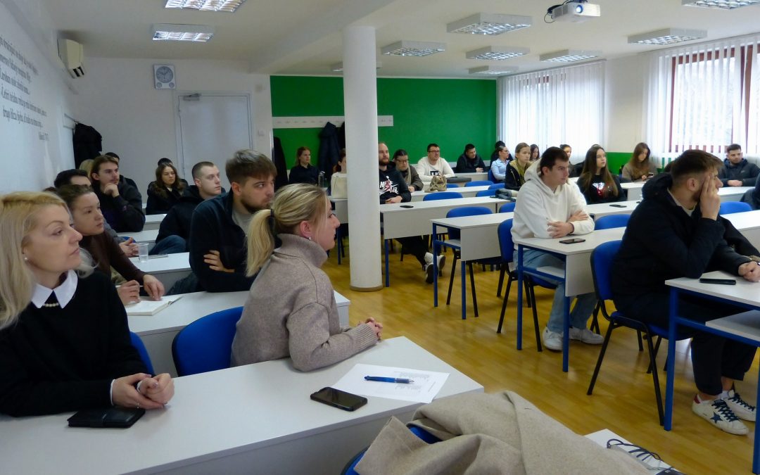 EFFECTUS University of Applied Sciences Students Ready for Professional Practice: Mandatory Workshop on Digital Signatures and Professional Skills Held